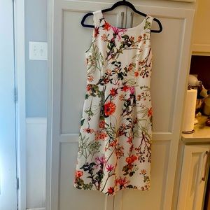 Floral print sleeveless dress